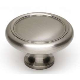 Knob Traditional in Satin Nickel