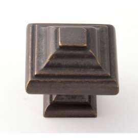 A1525 Geometric Knob Transitional 1-1/4-in