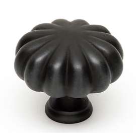 Knob Traditional 1-1/4-in in Bronze