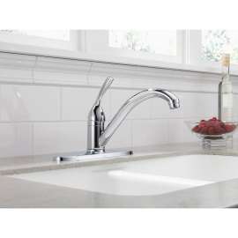 100-DST Classic Single Handle Kitchen Faucet in Polished Chrome
