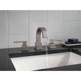 3553LF-SS Vero Two Handle Widespread Lavatory Faucet in Brilliance Stainless