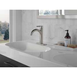 15749LF-SS Nicoli Single Handle Bathroom Faucet, Stainless