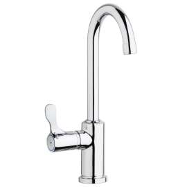 Bar Single-Hole Faucet in Chrome