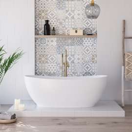 Valentina 67 x 32 Acrylic Freestanding Center Drain Bathtub in Matte White with Matte White Skirt