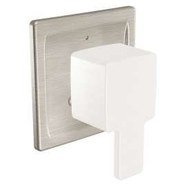 Diverter Valve Escutcheon in Brushed Nickel