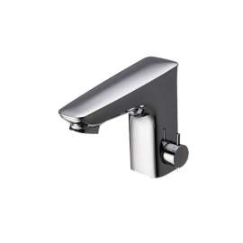 Integrated Faucet with Thermal Mixing and 15 Second Discharge in Polished Chrome