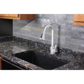 Kent Pull-Out Kitchen Faucet in Polished Chrome
